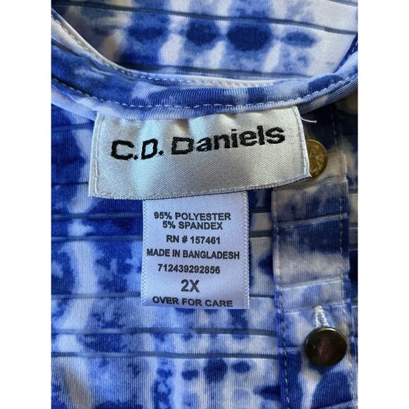 C. D. DANIELS Top 2X Casual Blue Stretch Roll Tab Abstract Striped Button - Picture 4 of 16